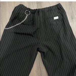 CUSTOM LISTING